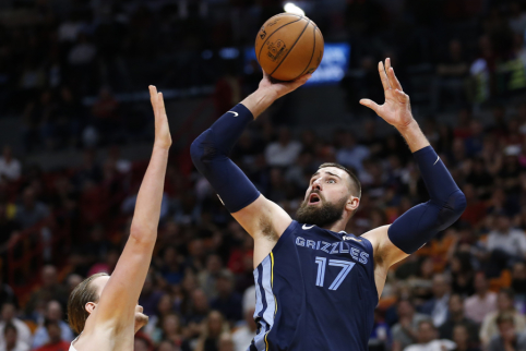 Valančiūnas su „Grizzlies“ krito prieš Dončičiaus traukiamą „Mavericks“