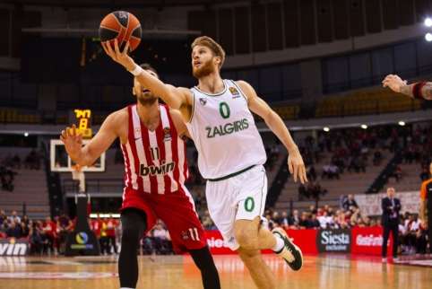 Puolime strigęs „Žalgiris“ krito prieš „Olympiakos“