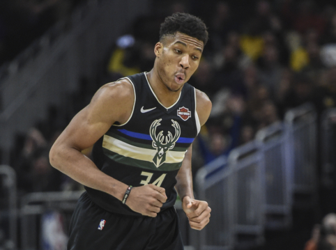 NBA savaitės žaidėjai -  monstriškas G.Antetokounmpo bei nesenstantis L.Jamesas