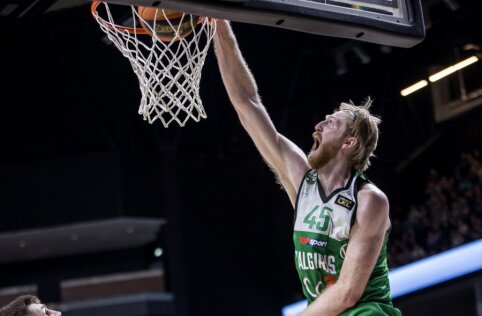 „Žalgiris“ atnaujino sutartį su B.Maneku