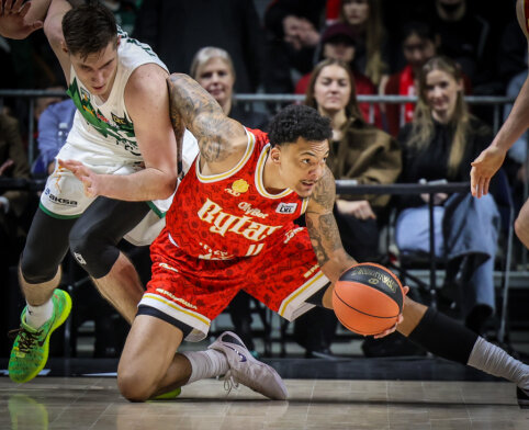 &bdquo;Ryto&ldquo; legionierių duetas paragavo lietuvi&scaron;kų užkandžių