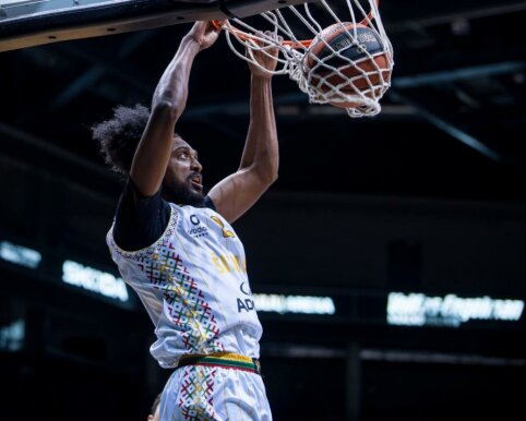 &Scaron;ventinėmis aprangomis pasipuo&scaron;ę &scaron;iauliečiai revan&scaron;avosi &bdquo;Juventus&ldquo;