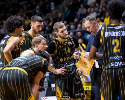 &bdquo;&Scaron;iaulių&ldquo; priekinėje linijoje &ndash; solidžia gynyba NCAA pasižymėjęs auk&scaron;taūgis