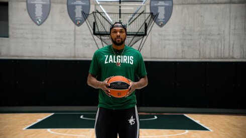 S. Brownas atvirai &ndash; apie i&scaron;skirtinį pomėgį ir NBA patirtus pok&scaron;tus