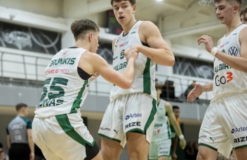 Jaunieji žalgiriečiai patyrė pralaimėjimą &bdquo;URBO-NKL&ldquo; čempionams